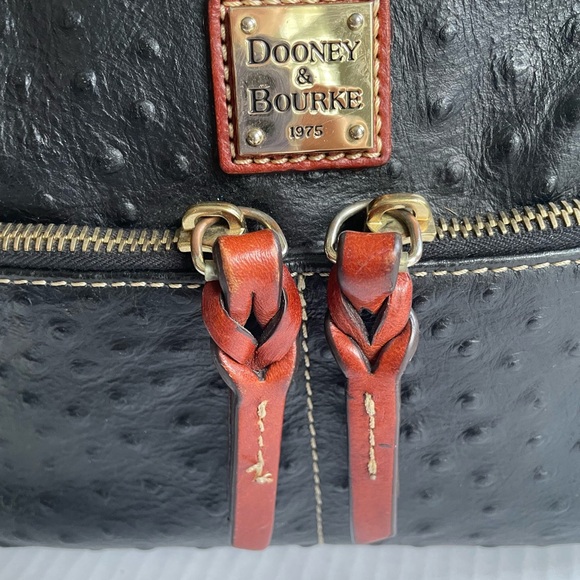 Dooney and Bourke ostrich crossbody bag - Picture 2 of 15